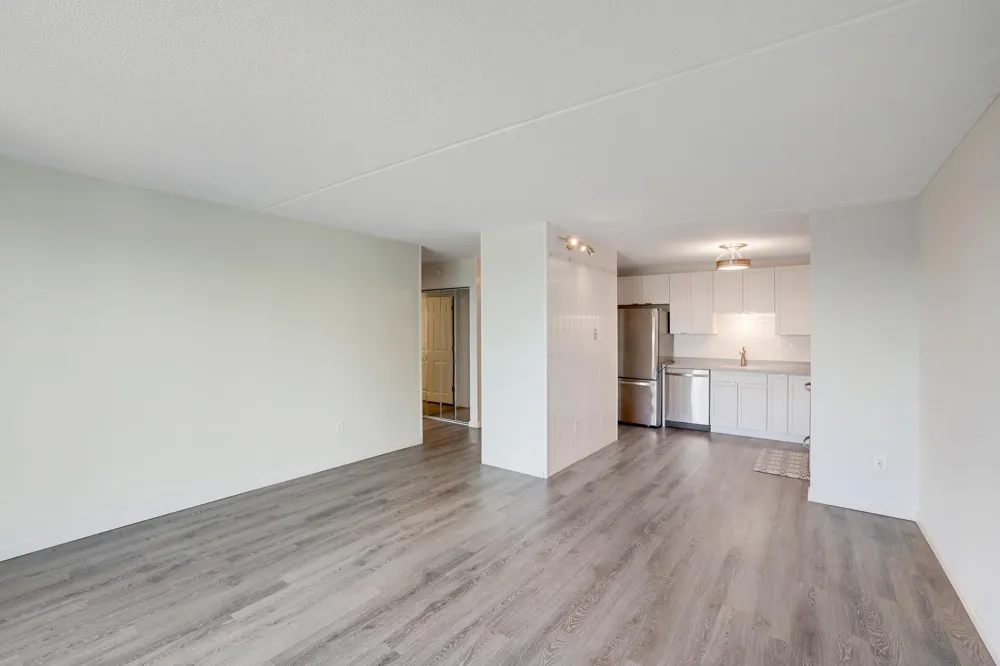 2601 Kenzie Terrace #412 Saint Anthony, MN 55418