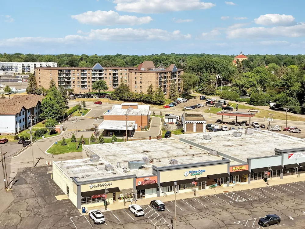 2601 Kenzie Terrace #412 Saint Anthony, MN 55418