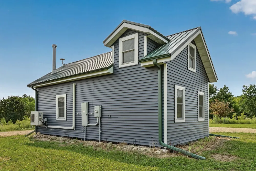 27714 County 25 S Peterson, MN 55962