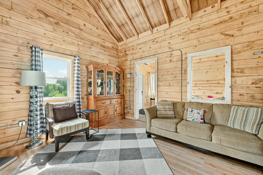 27714 County 25 S Peterson, MN 55962