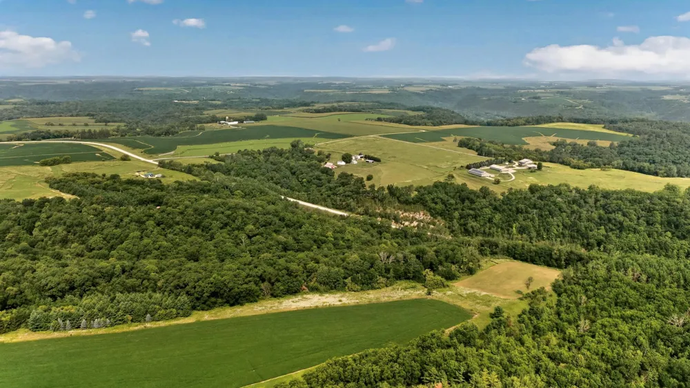 27714 County 25 S Peterson, MN 55962