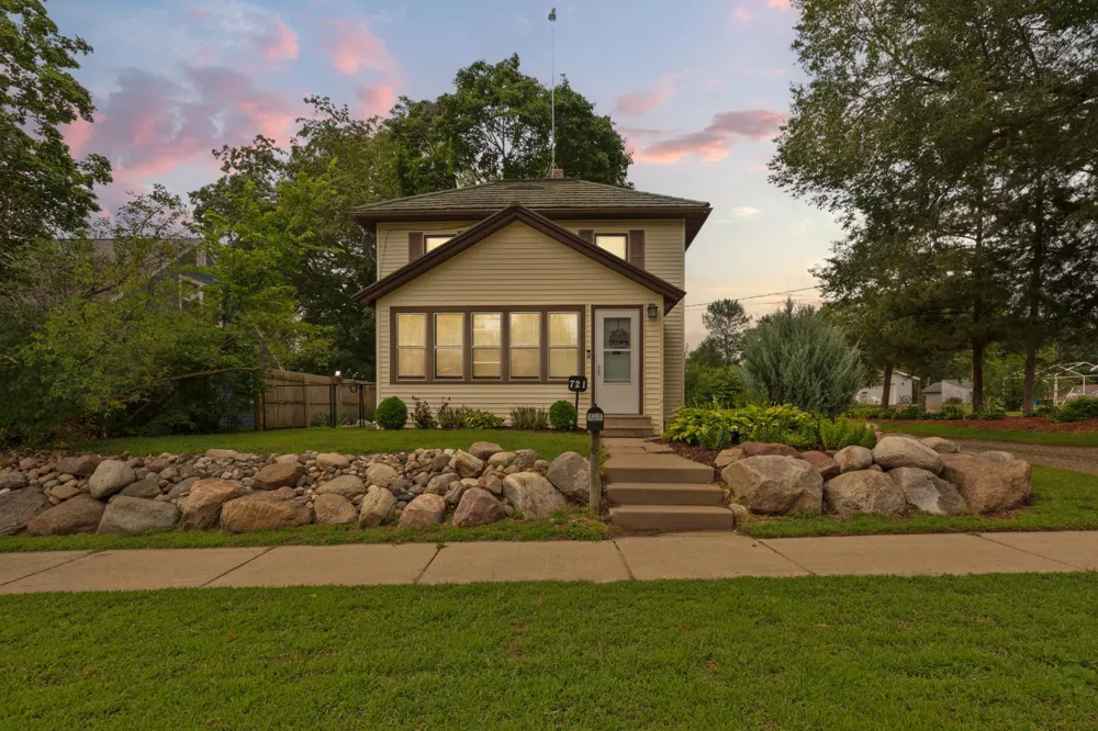 721 1st Street Waterville, MN 56096