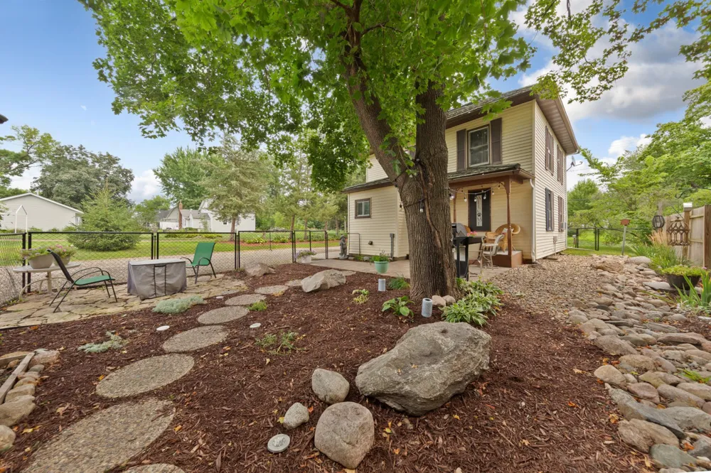 721 1st Street Waterville, MN 56096