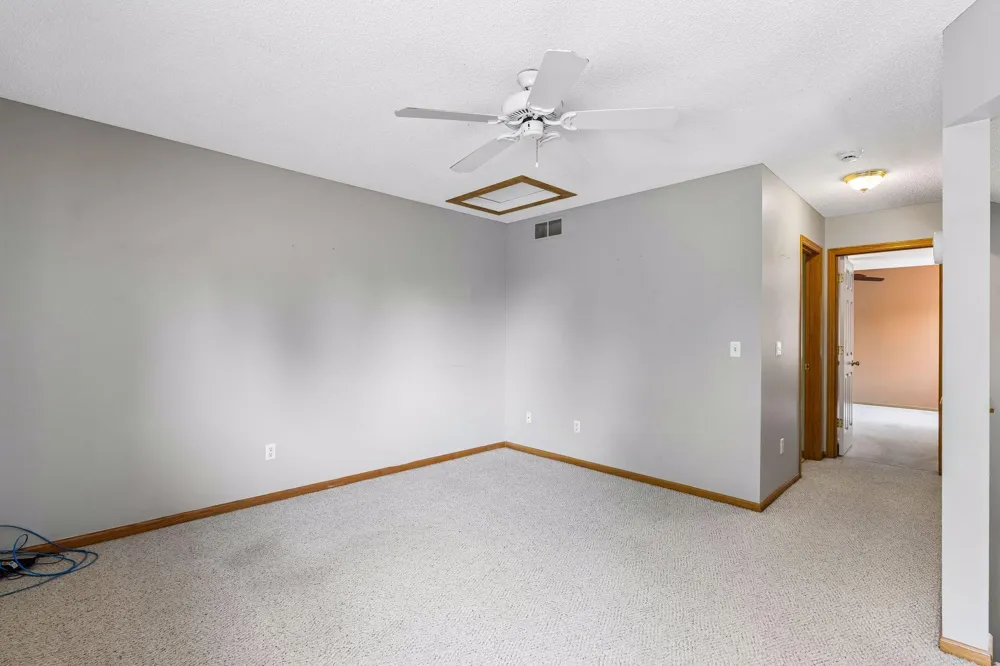 3849 Stonehaven Court Anoka, MN 55303