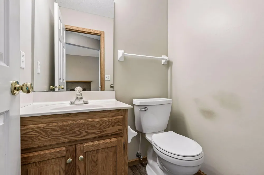 3849 Stonehaven Court Anoka, MN 55303