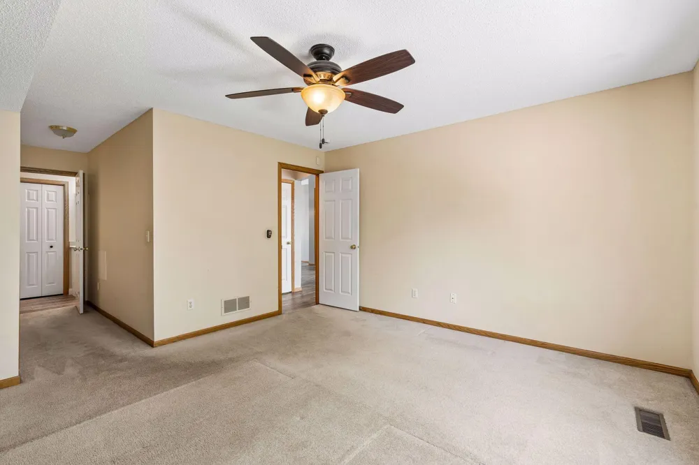 3849 Stonehaven Court Anoka, MN 55303