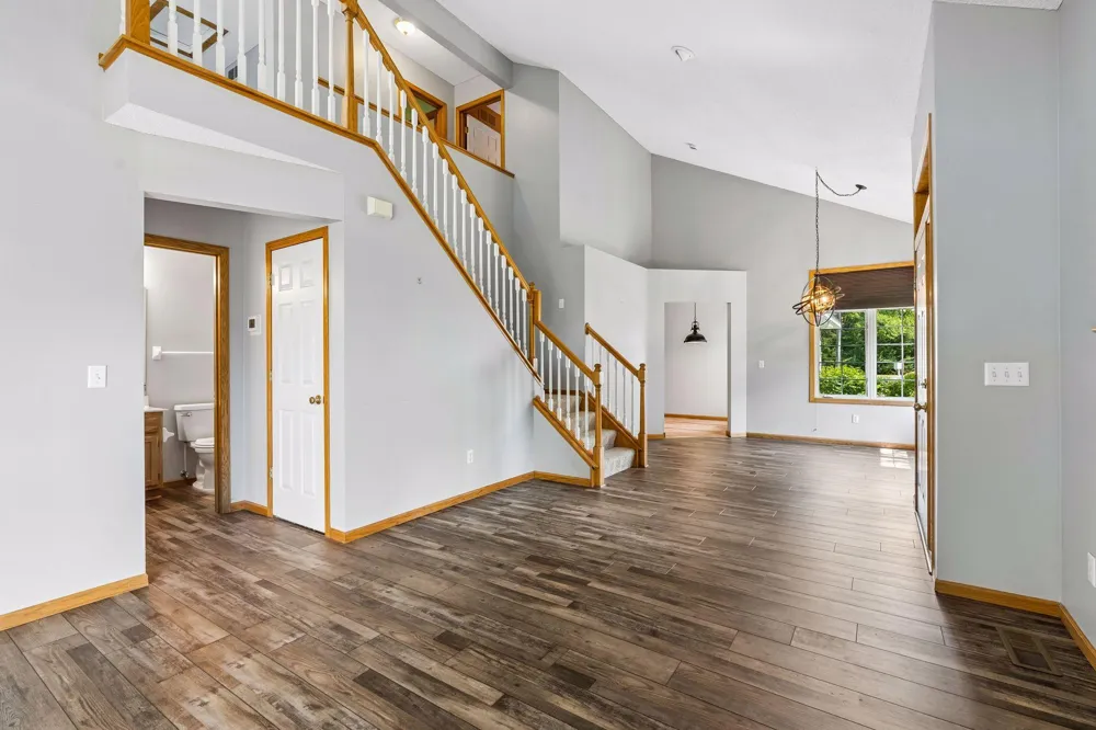 3849 Stonehaven Court Anoka, MN 55303