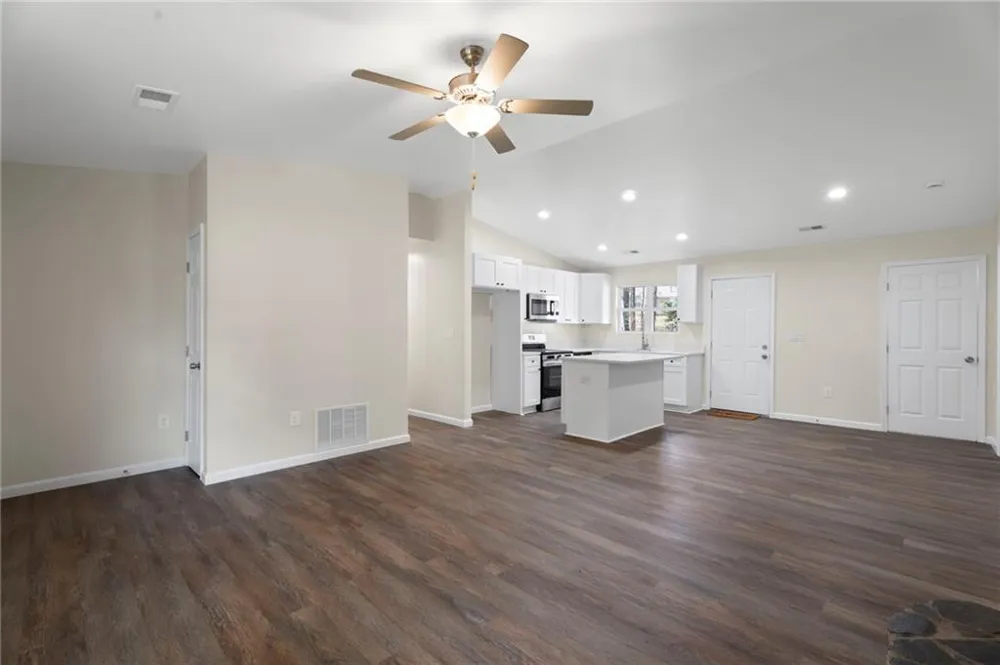 20 Skylark Lane Jonesboro, GA 30238