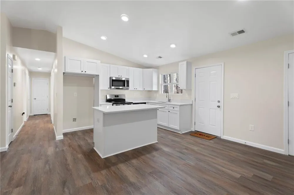 20 Skylark Lane Jonesboro, GA 30238
