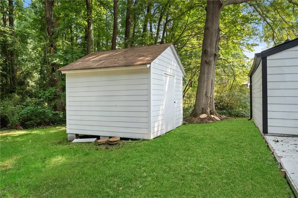 20 Skylark Lane Jonesboro, GA 30238