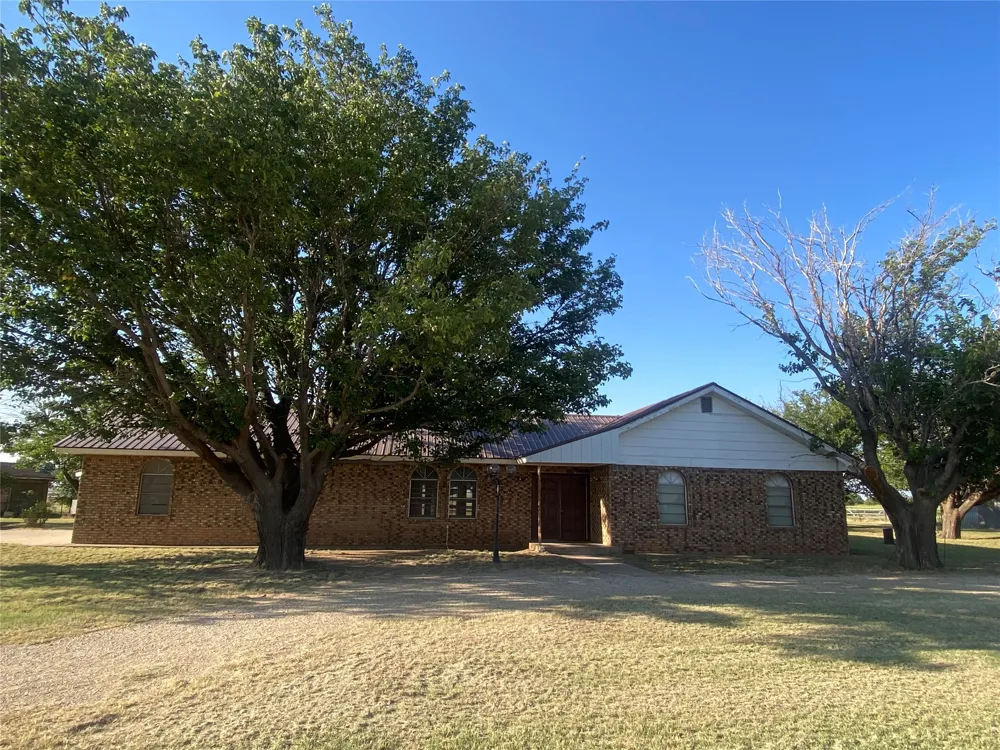 147 County Road 210 Haskell, TX 79521