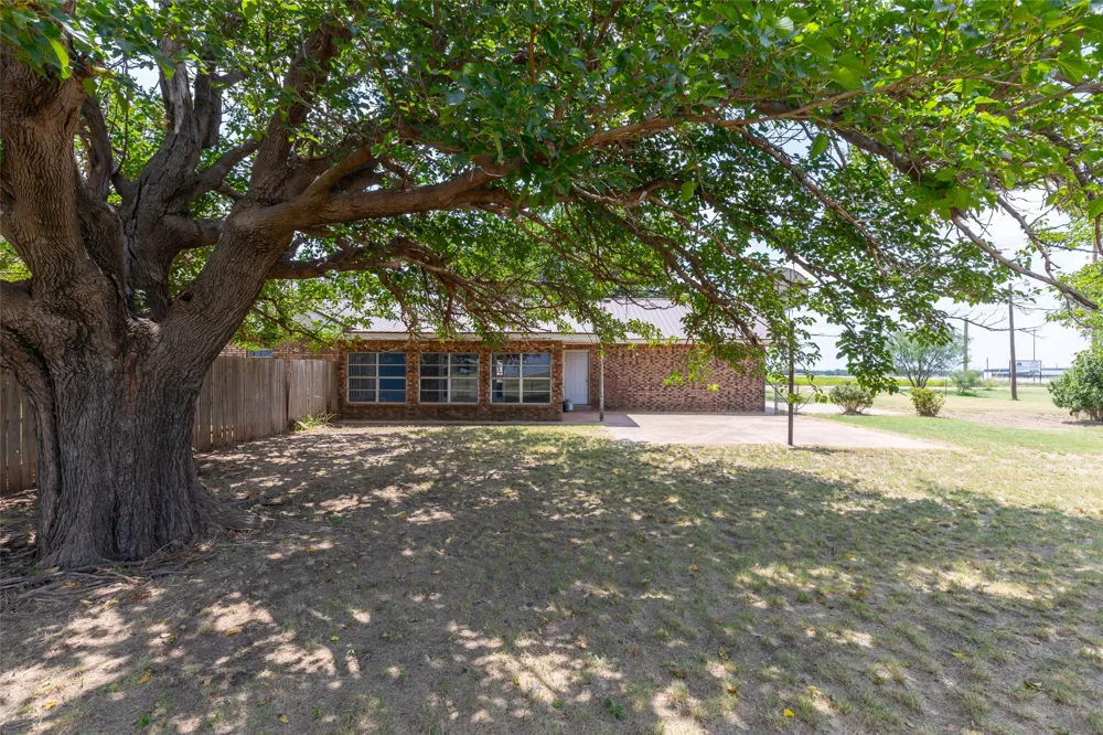 147 County Road 210 Haskell, TX 79521