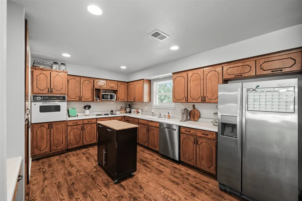 909 Shady Oaks Bridgeport, TX 76426