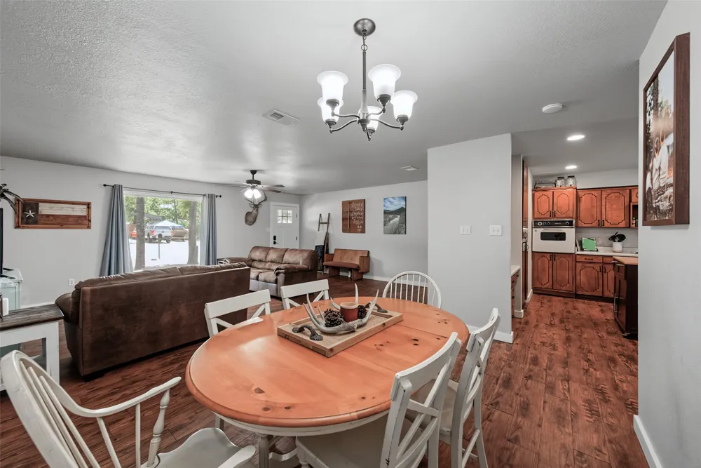 909 Shady Oaks Bridgeport, TX 76426