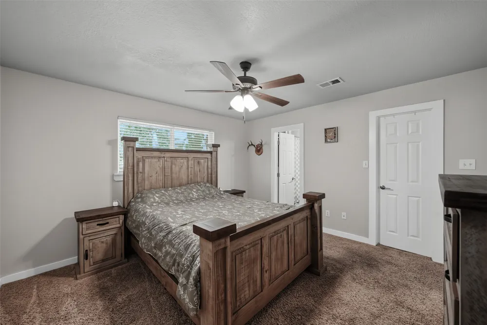 909 Shady Oaks Bridgeport, TX 76426