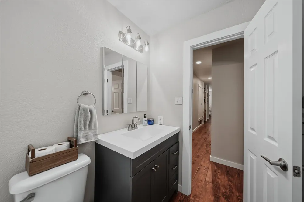 909 Shady Oaks Bridgeport, TX 76426