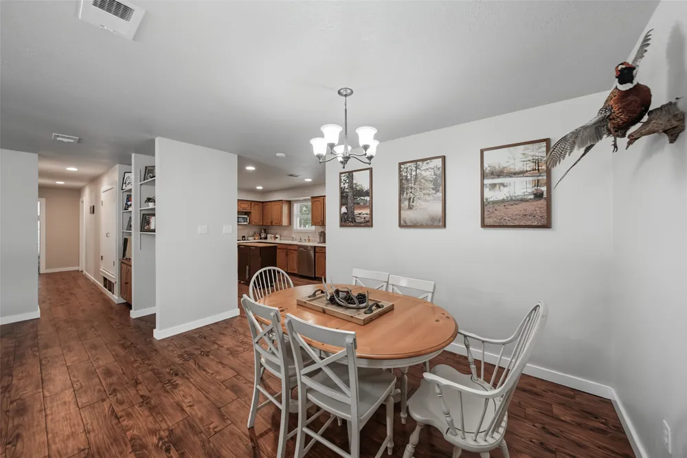 909 Shady Oaks Bridgeport, TX 76426