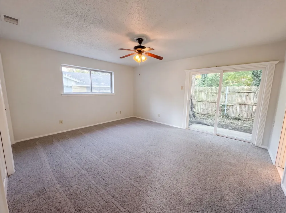 821 Glen Oaks Boulevard Dallas, TX 75232