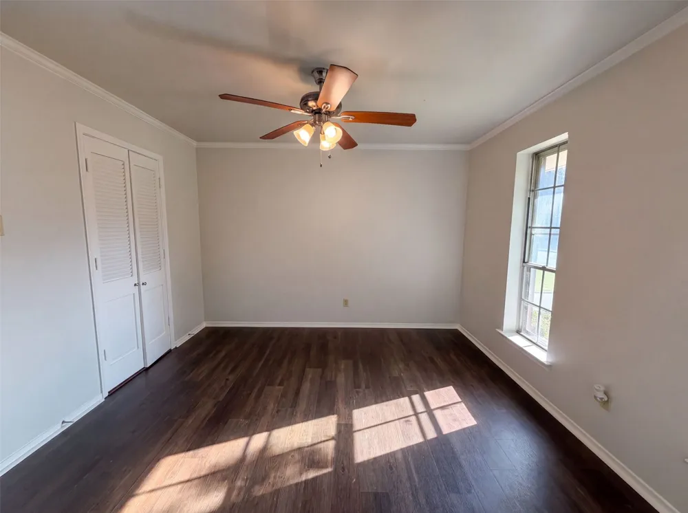 821 Glen Oaks Boulevard Dallas, TX 75232