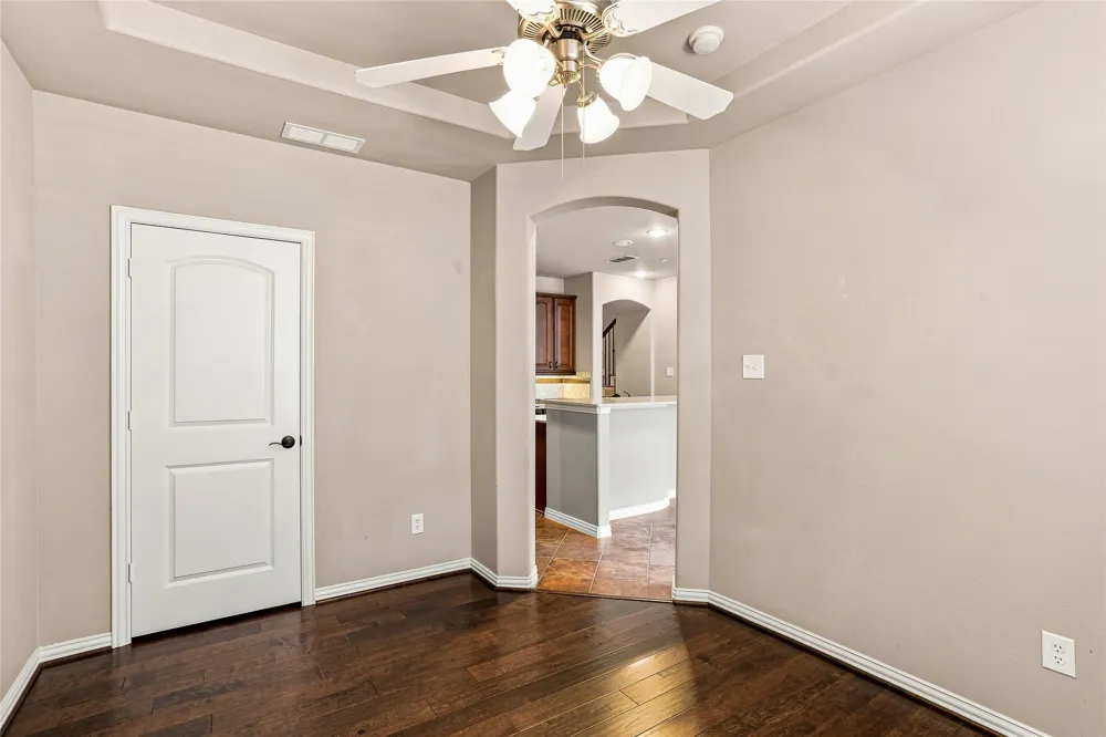 397 Hamilton Street Lewisville, TX 75067