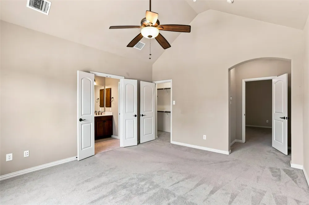 397 Hamilton Street Lewisville, TX 75067