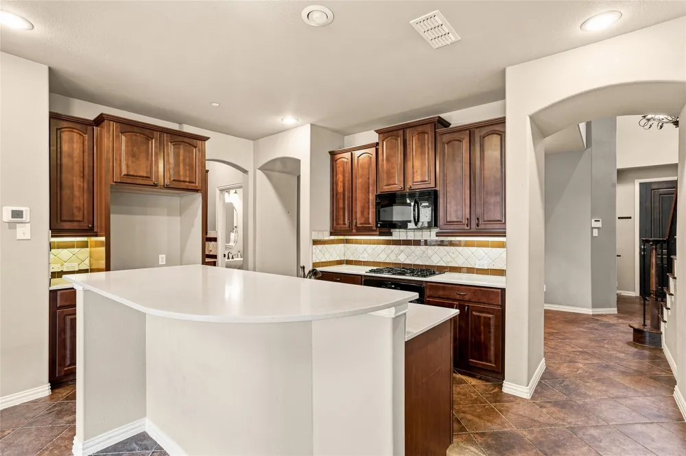 397 Hamilton Street Lewisville, TX 75067