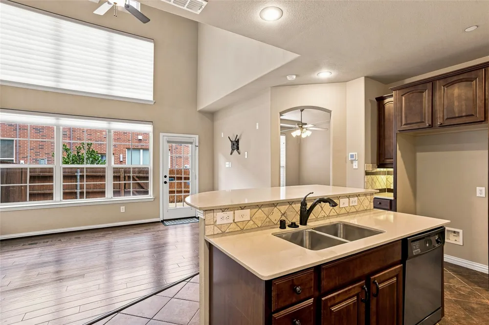 397 Hamilton Street Lewisville, TX 75067
