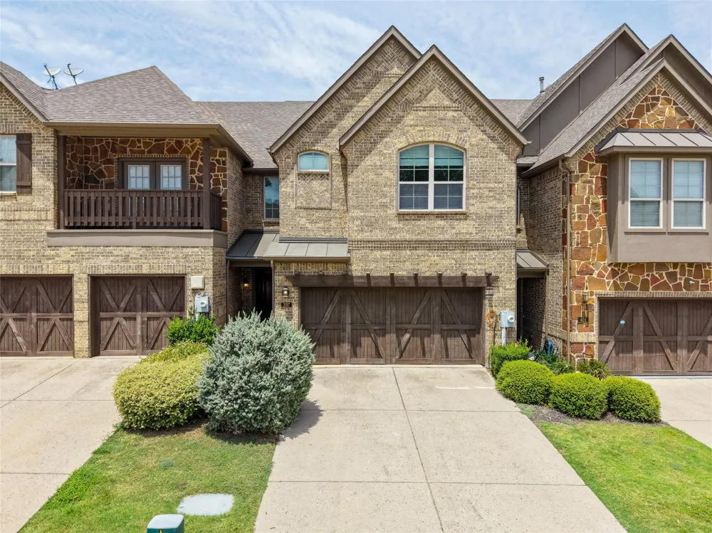 397 Hamilton Street Lewisville, TX 75067