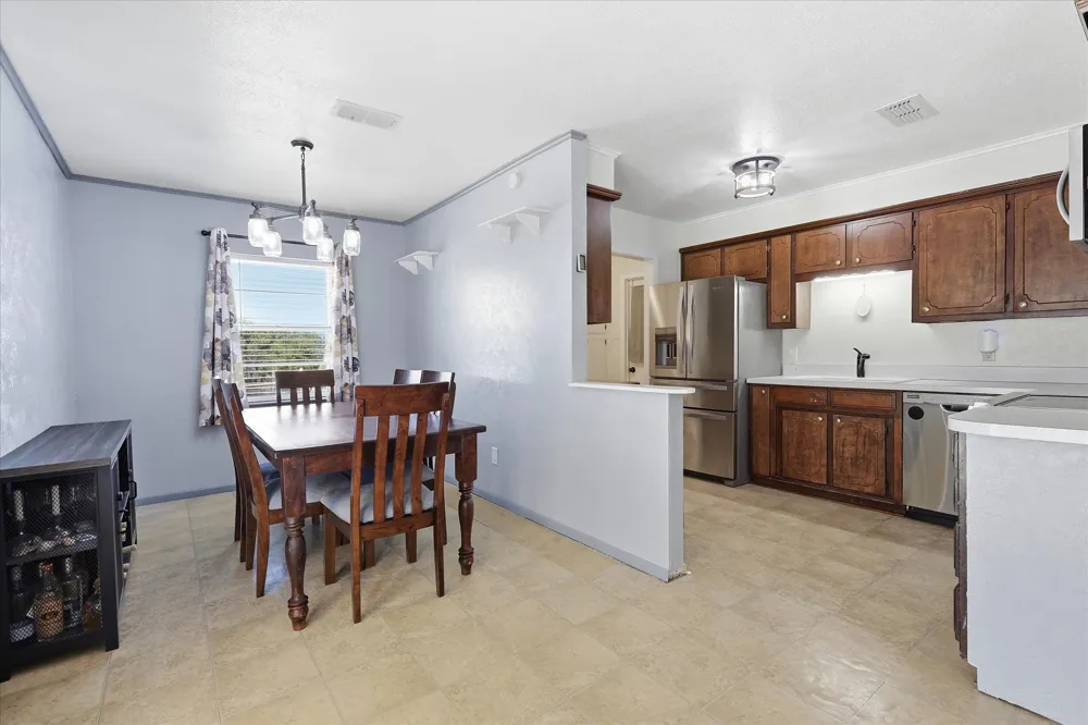 892 Highland Circle Springtown, TX 76082
