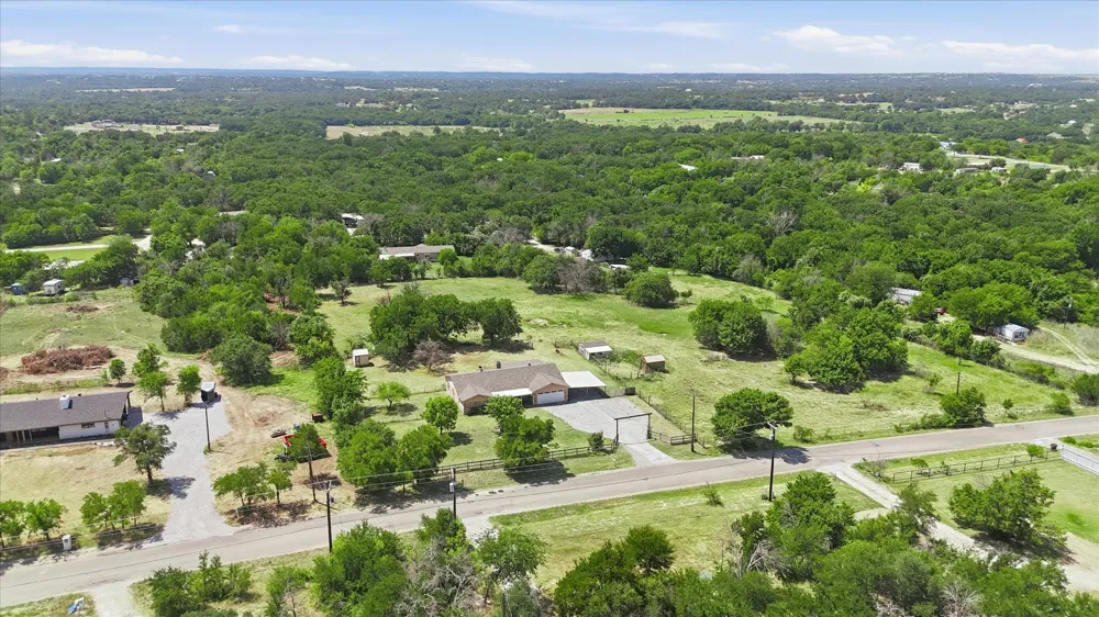 892 Highland Circle Springtown, TX 76082