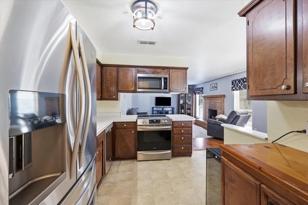 892 Highland Circle Springtown, TX 76082