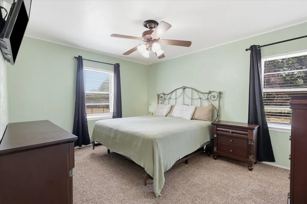 892 Highland Circle Springtown, TX 76082