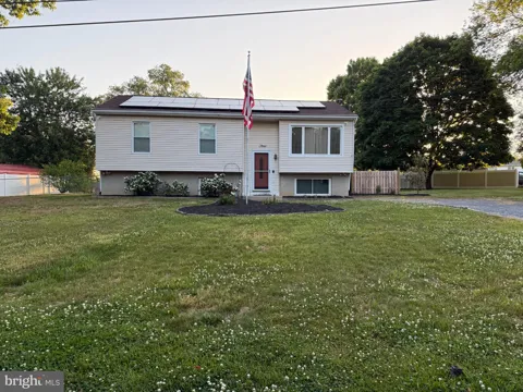 3 LAUFFER LANE