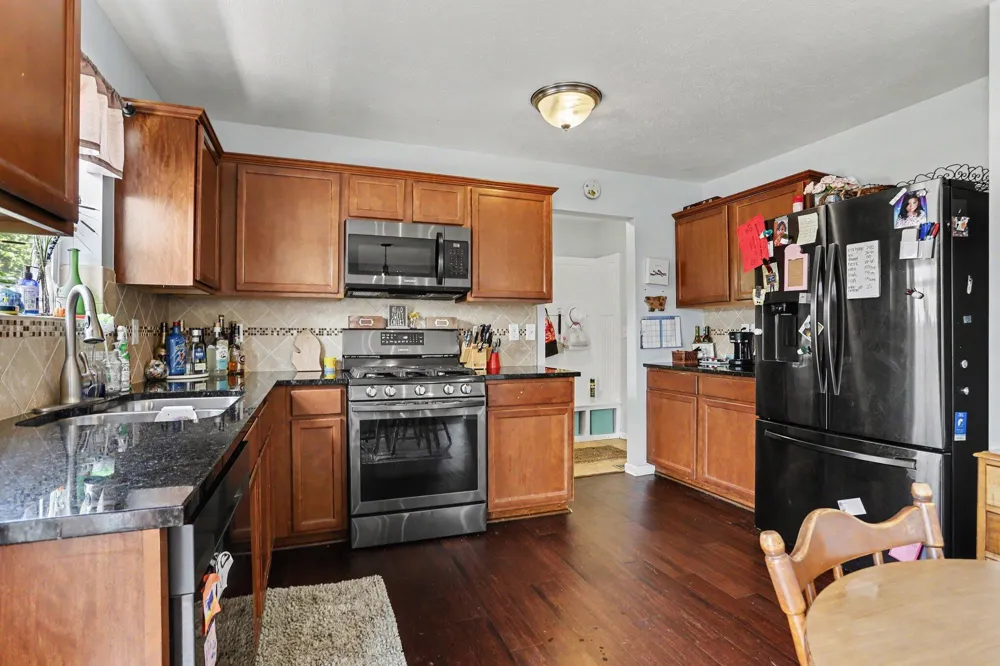 1232 Ellery Grove Court Vicksburg, MI 49097