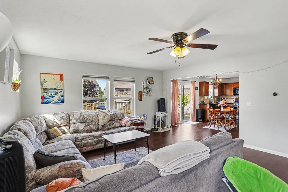 1232 Ellery Grove Court Vicksburg, MI 49097