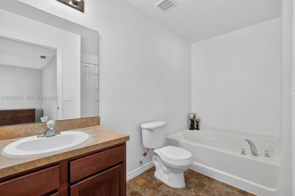 2501 Bullion Loop Sanford, FL 32771