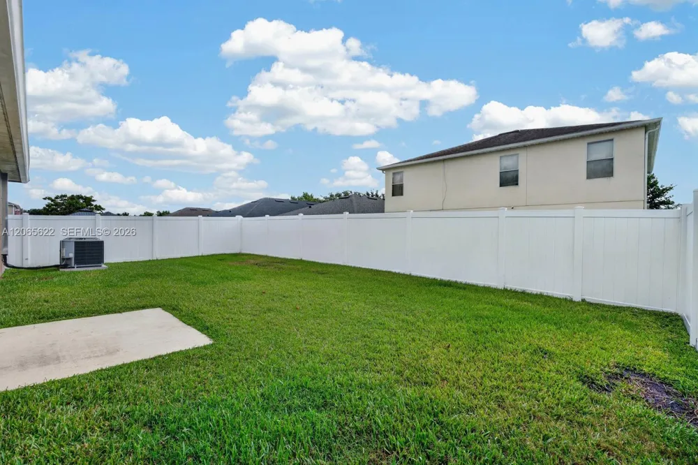 2501 Bullion Loop Sanford, FL 32771