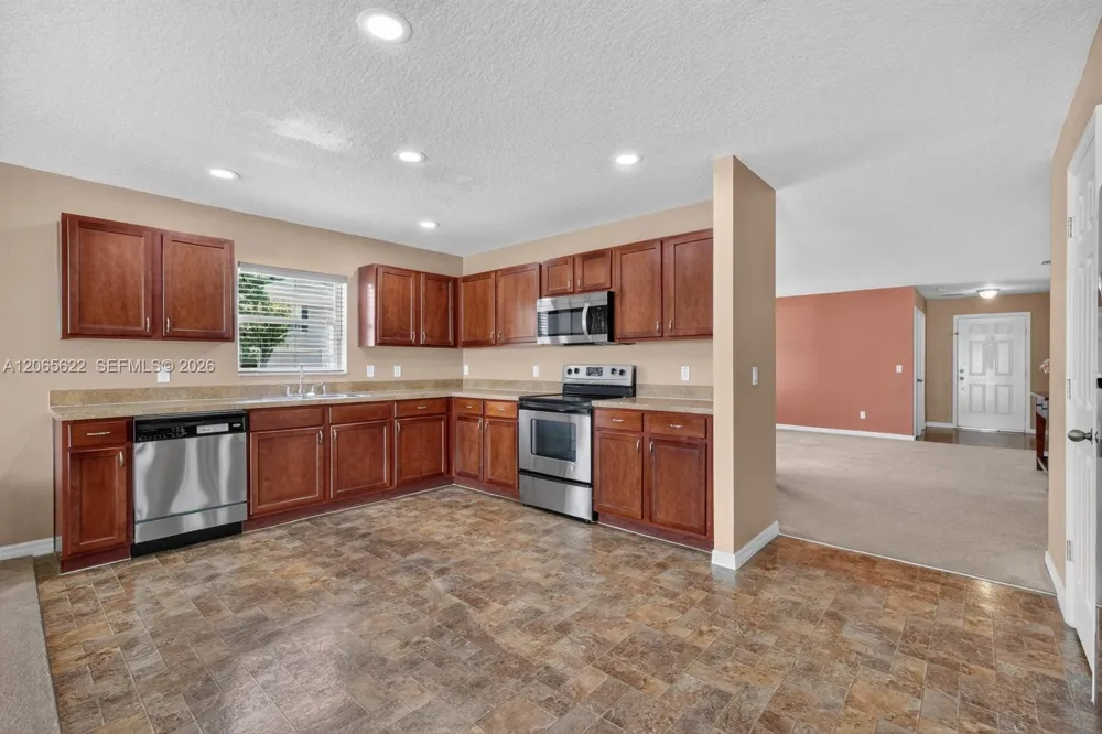 2501 Bullion Loop Sanford, FL 32771
