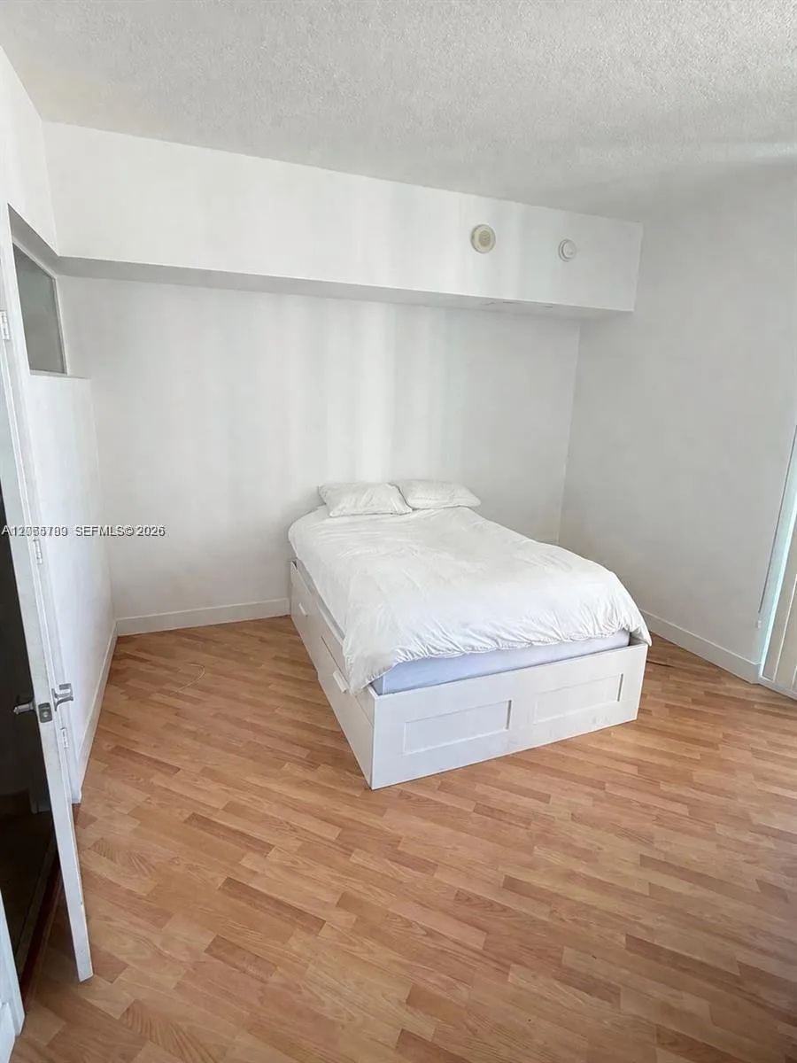 350 NE 24th St #1108 Miami, FL 33137