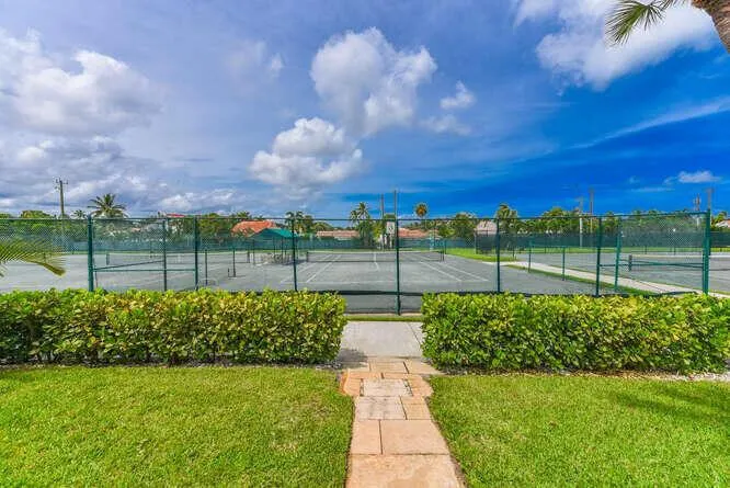 1605 S US Highway 1 #Sl 6g Jupiter, FL 33477