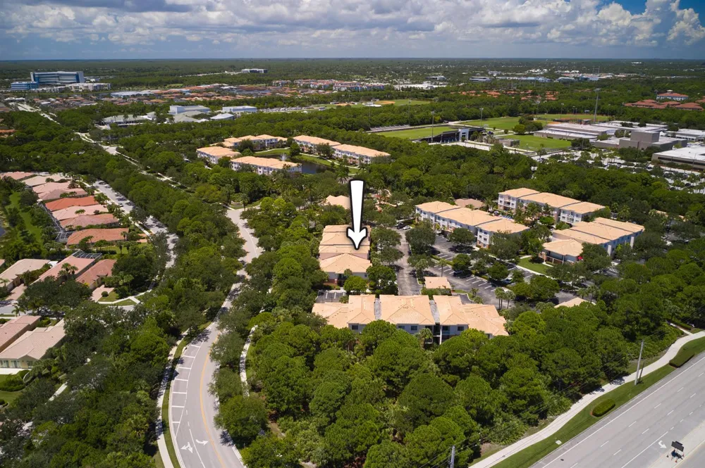 1108 Myrtlewood Circle E Palm Beach Gardens, FL 33418