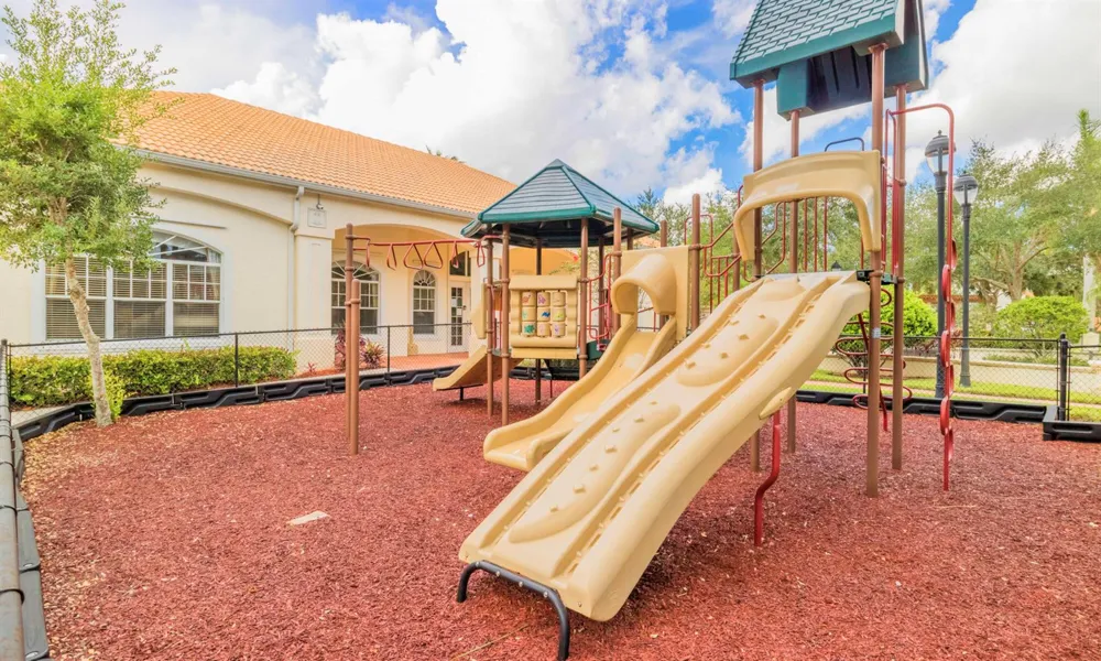 1108 Myrtlewood Circle E Palm Beach Gardens, FL 33418