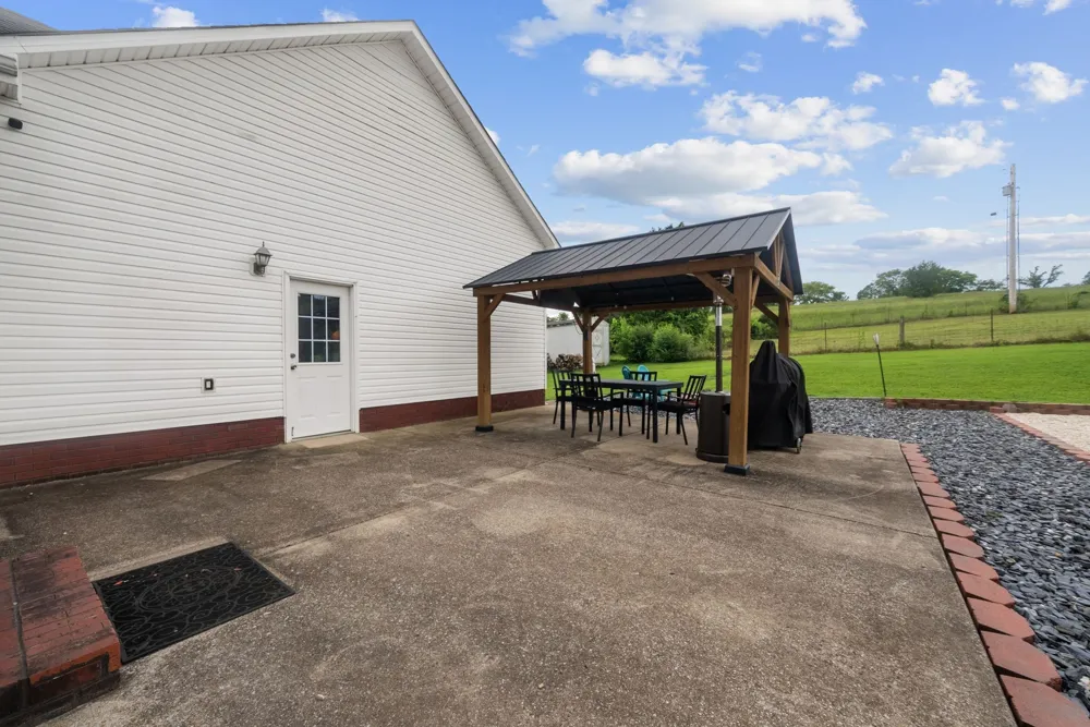 8130 Joy Rd Mount Pleasant, TN 38474