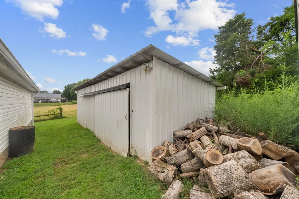 8130 Joy Rd Mount Pleasant, TN 38474