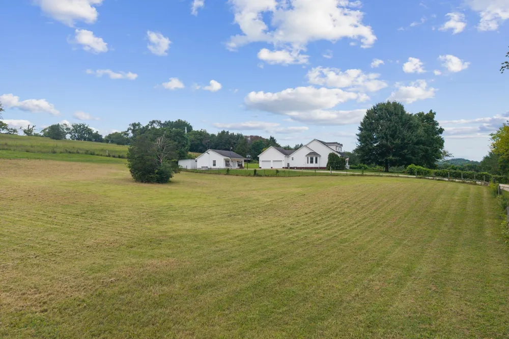 8130 Joy Rd Mount Pleasant, TN 38474
