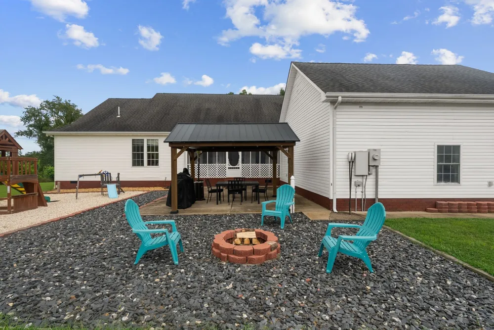 8130 Joy Rd Mount Pleasant, TN 38474