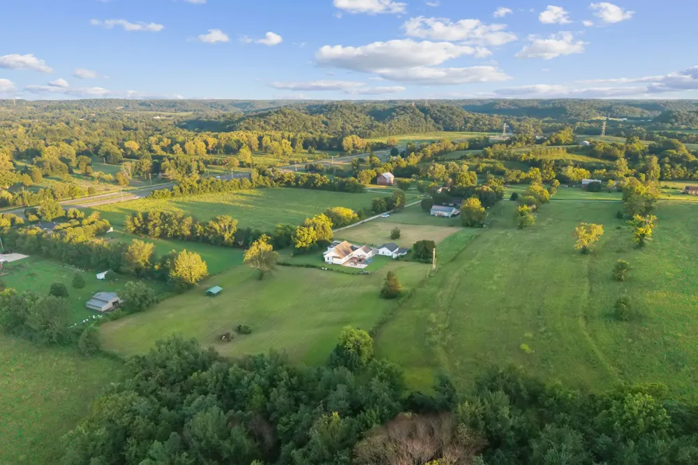 8130 Joy Rd Mount Pleasant, TN 38474
