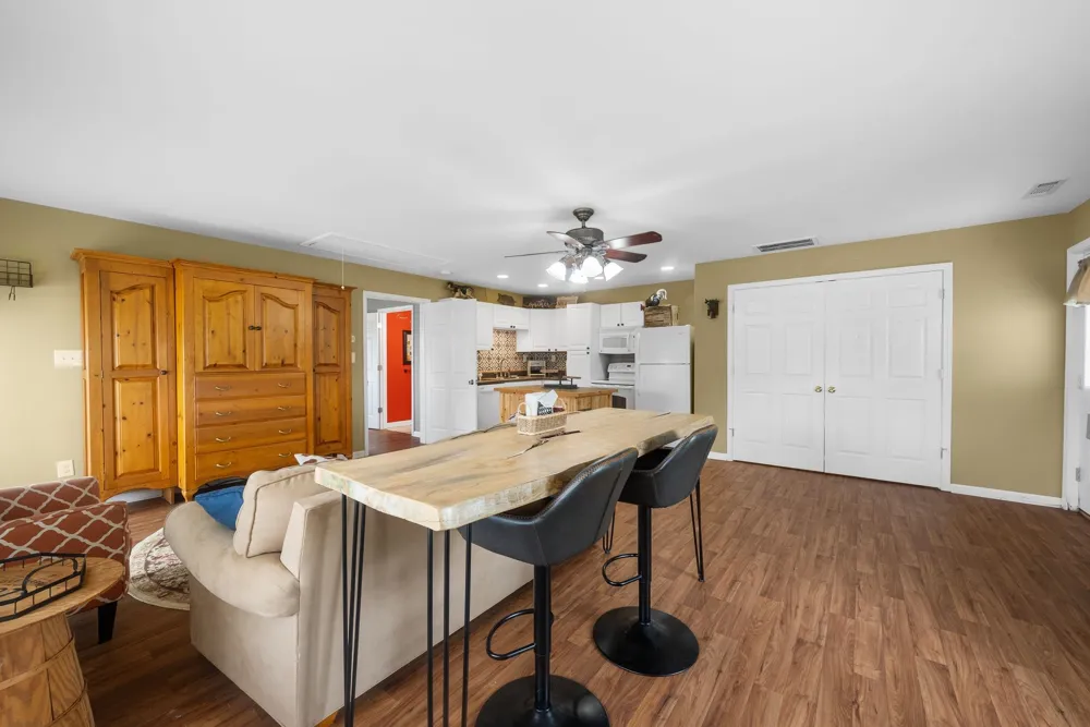 8130 Joy Rd Mount Pleasant, TN 38474