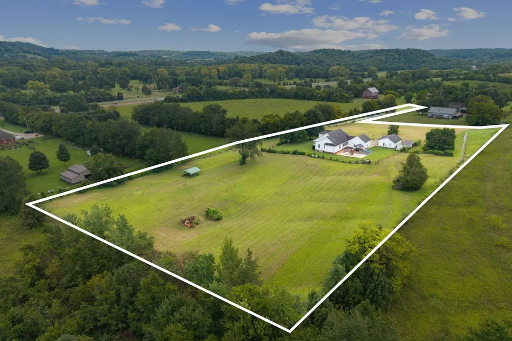 8130 Joy Rd Mount Pleasant, TN 38474