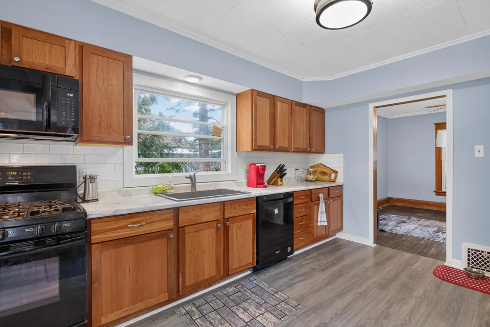 302 Cass Avenue Summit Township, MI 49203